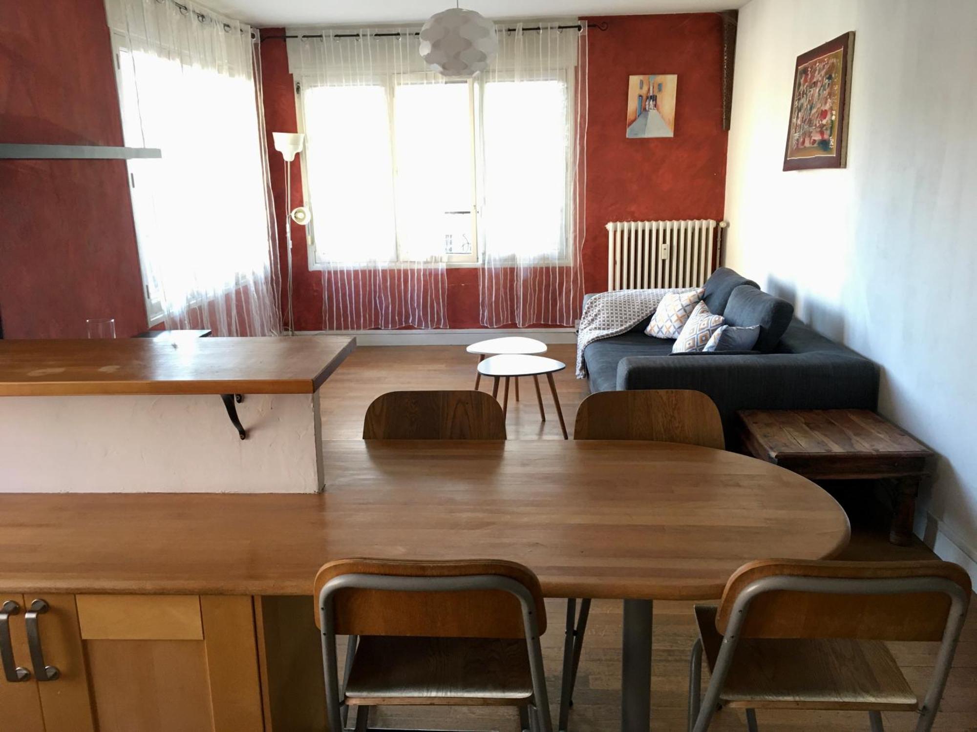 Apartment T3 88m2 26 Rue Claude Genin 38100 *