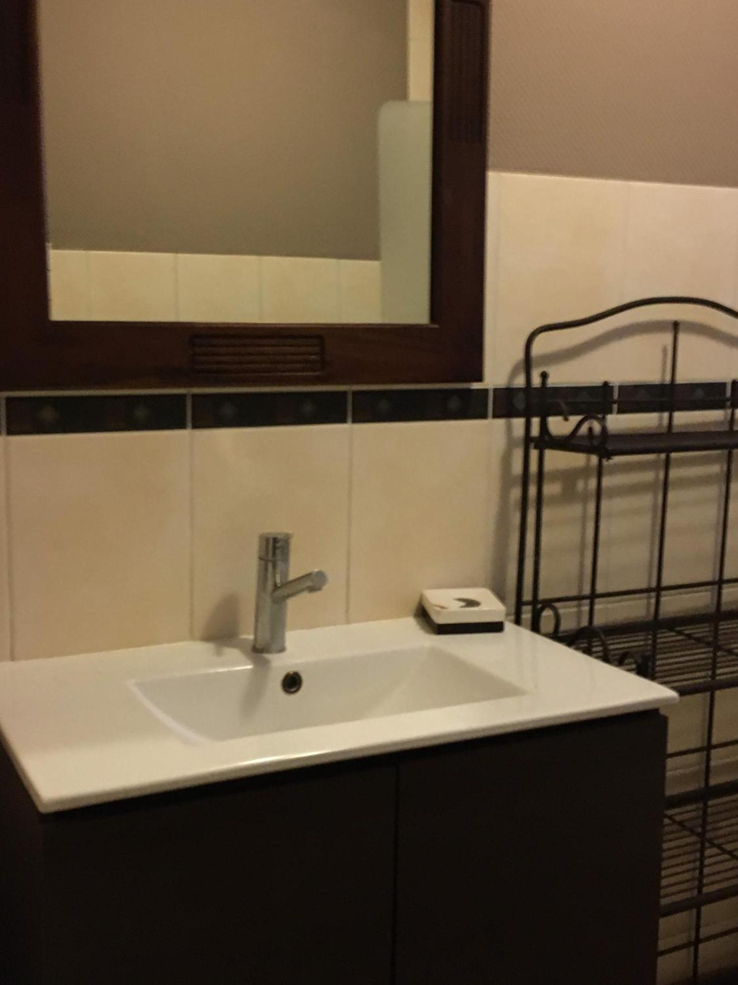 Spacieux Et Confortable T3 88M2 Grenoble Secteur Jeanne D Arc *
